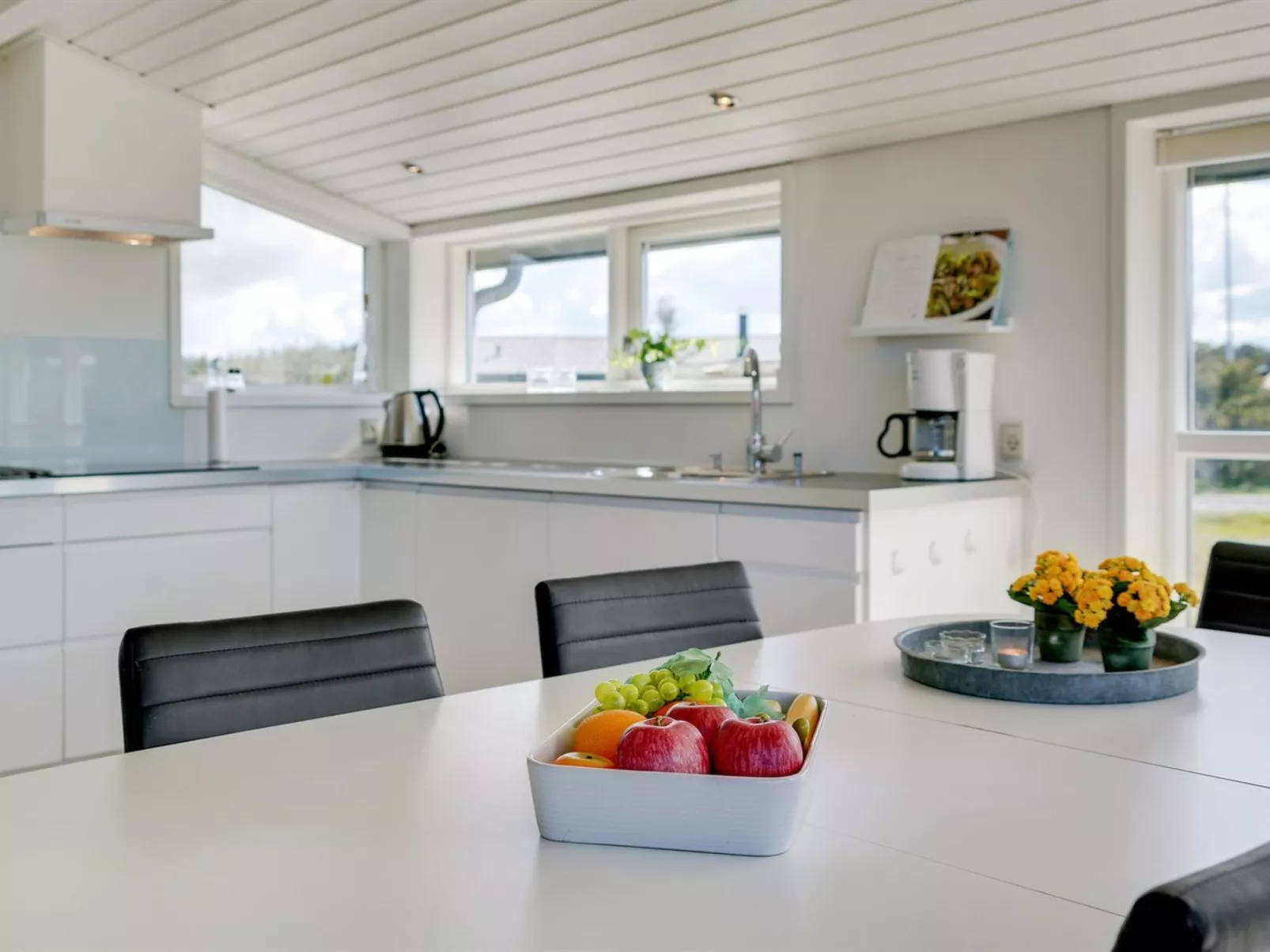 "Bertil" - 400m from the sea-Dedans