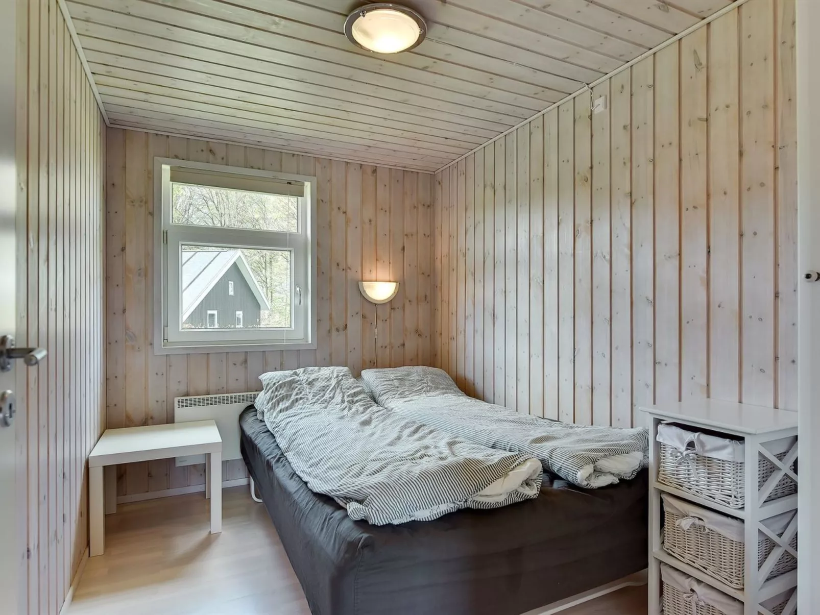 "Enja" - 150m from the sea-Drinnen