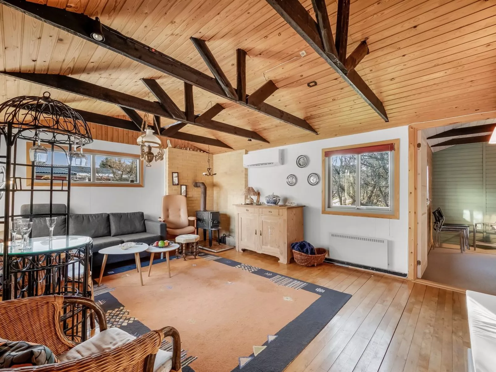 "Alpi" - 250m to the fjord-Inside