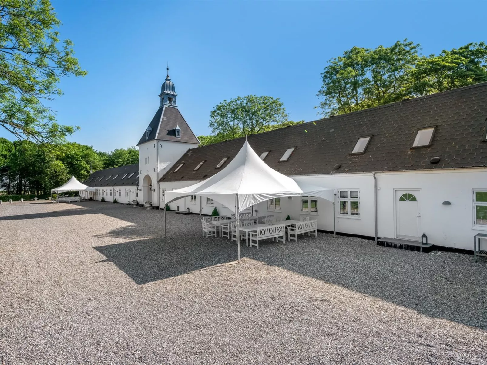 "Eini" - 4.5km from the sea-Outside