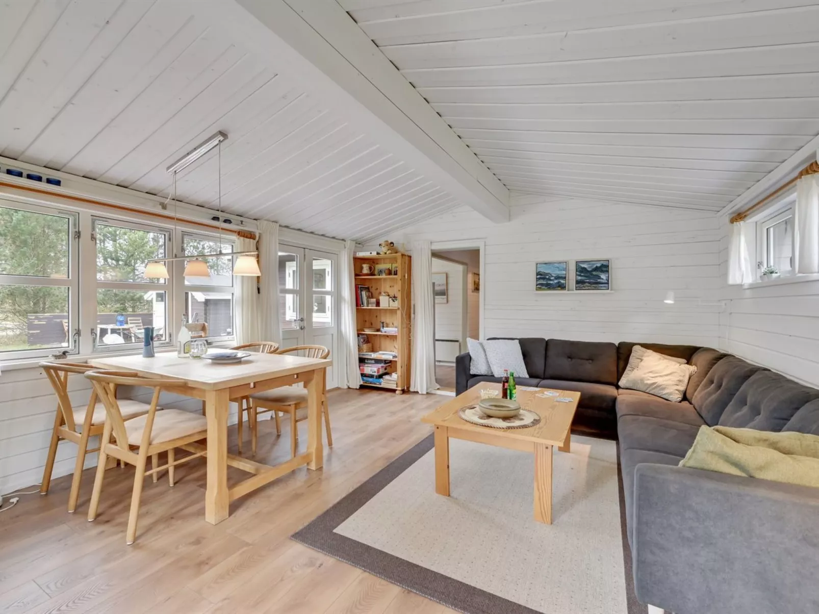 "Reima" - 220m to the fjord-Inside