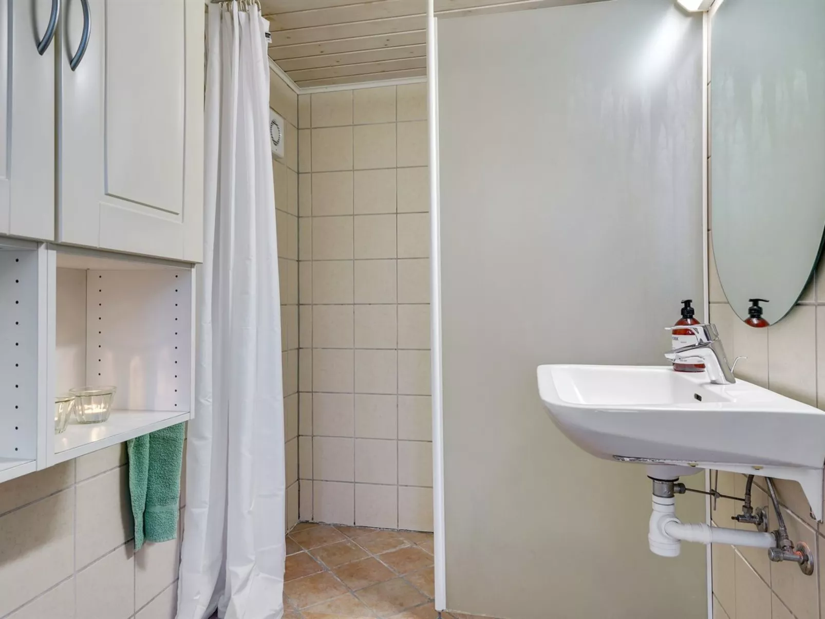 "Ilsa" - 9.8km from the sea-Dedans