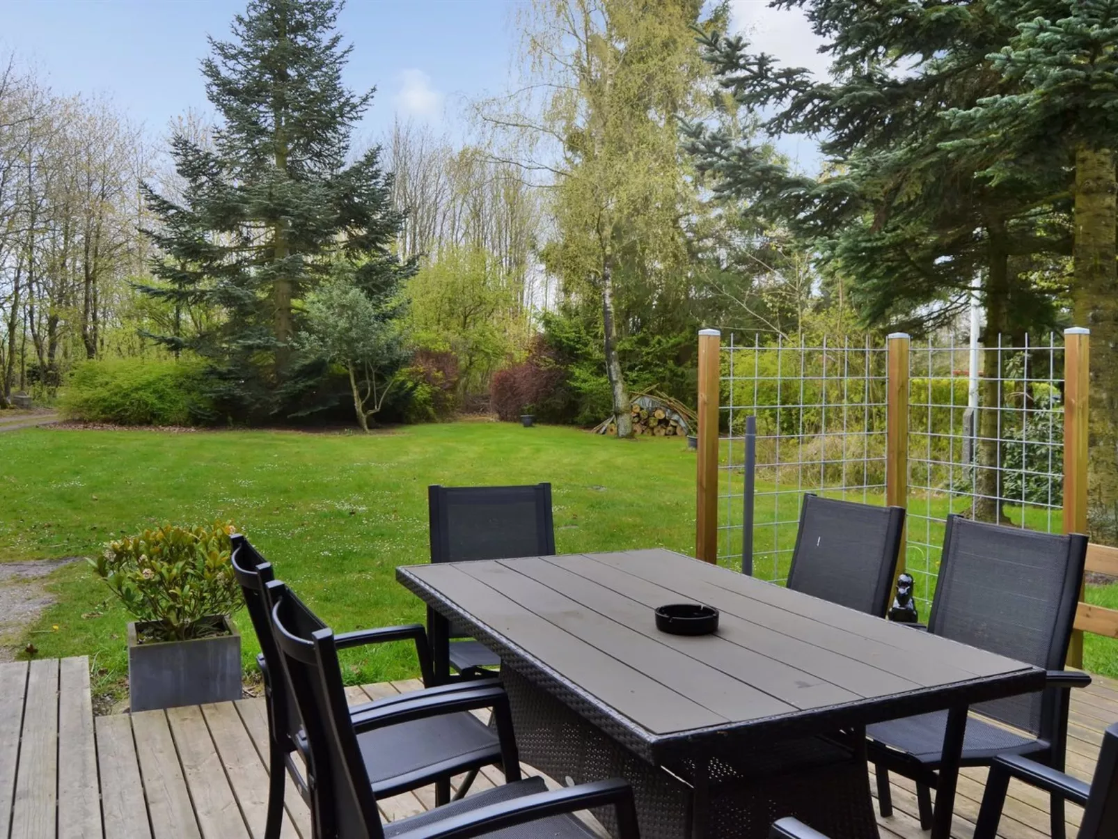 "Elisabeta" - 28km from the sea-Outside