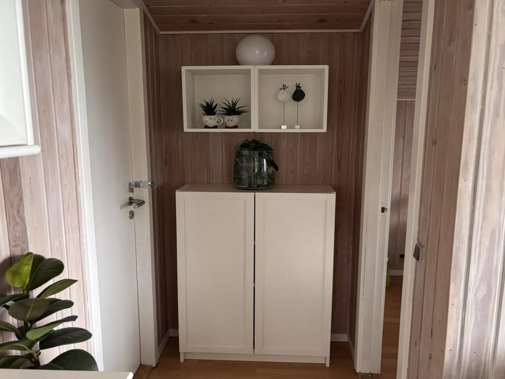 "Jenvold" - 300m to the fjord-Inside