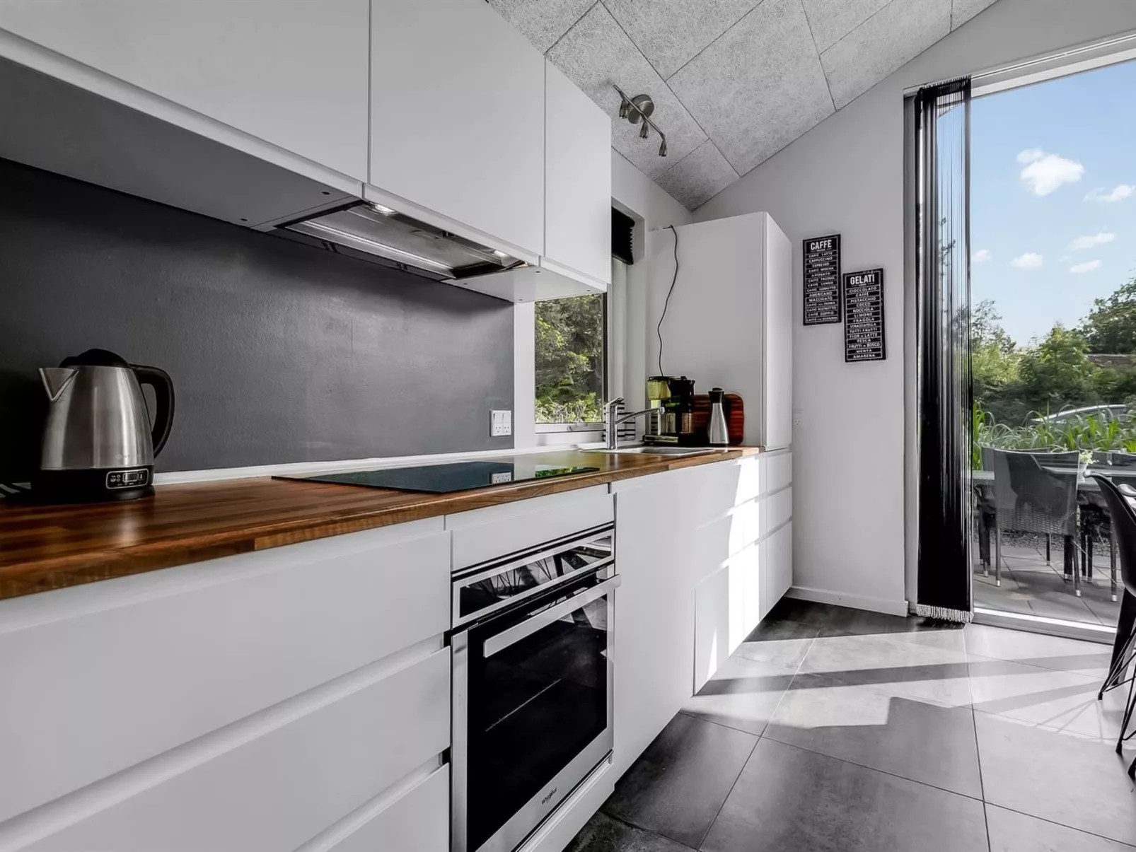 "Sunja" - 450m from the sea-Inside