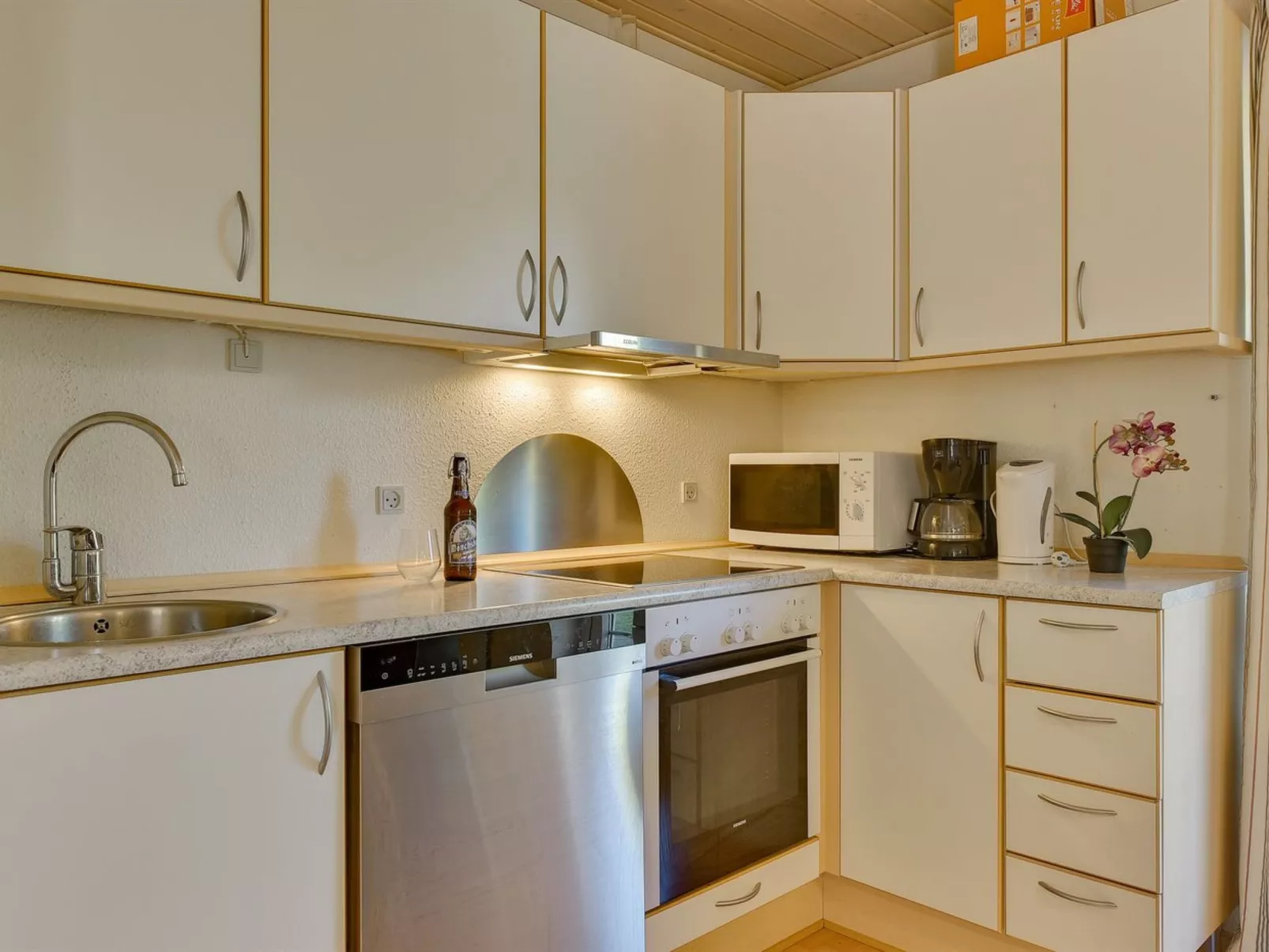 "Fausta" - 150m to the fjord-Dedans