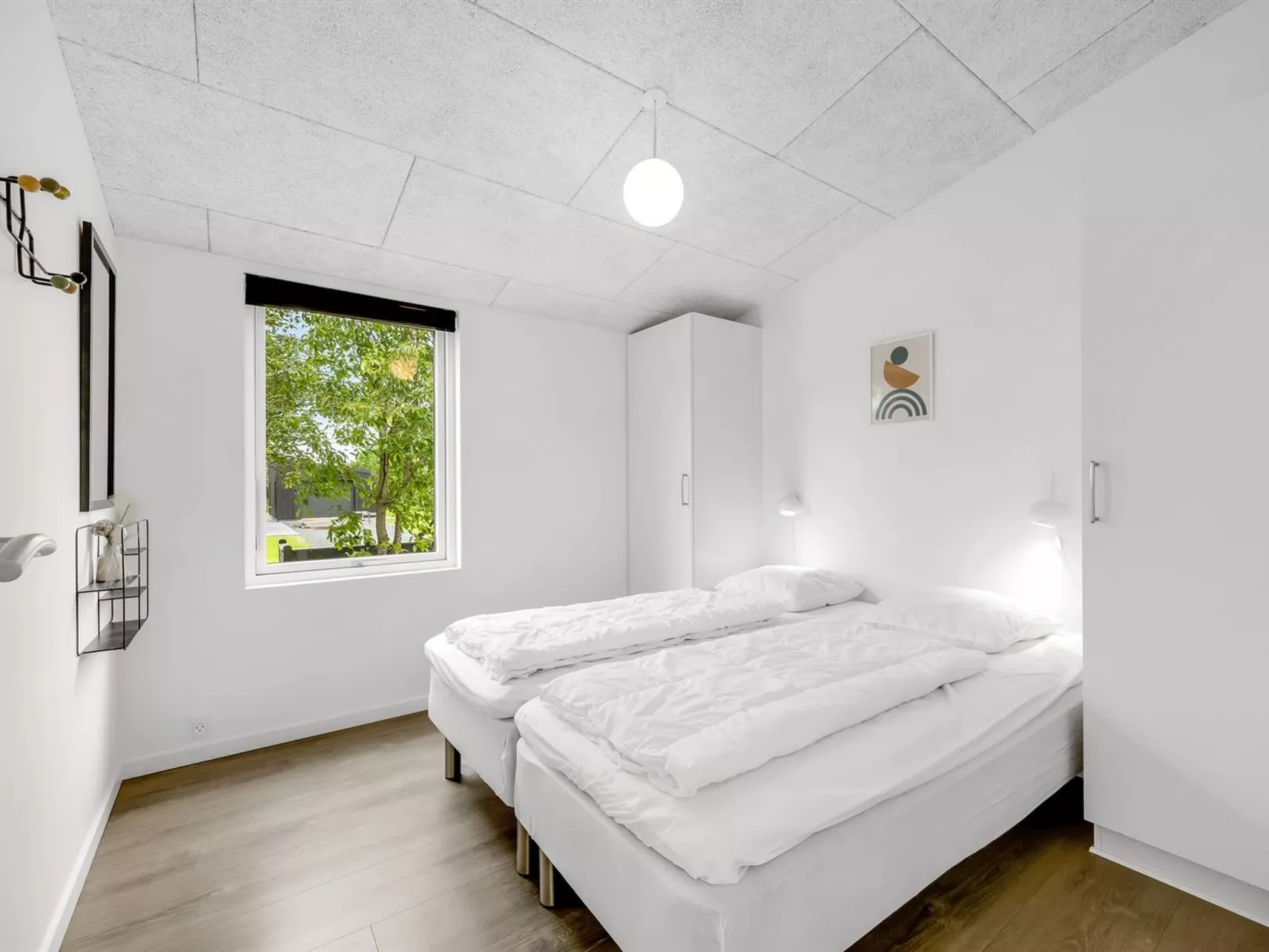 "Weike" - 950m to the fjord-Inside