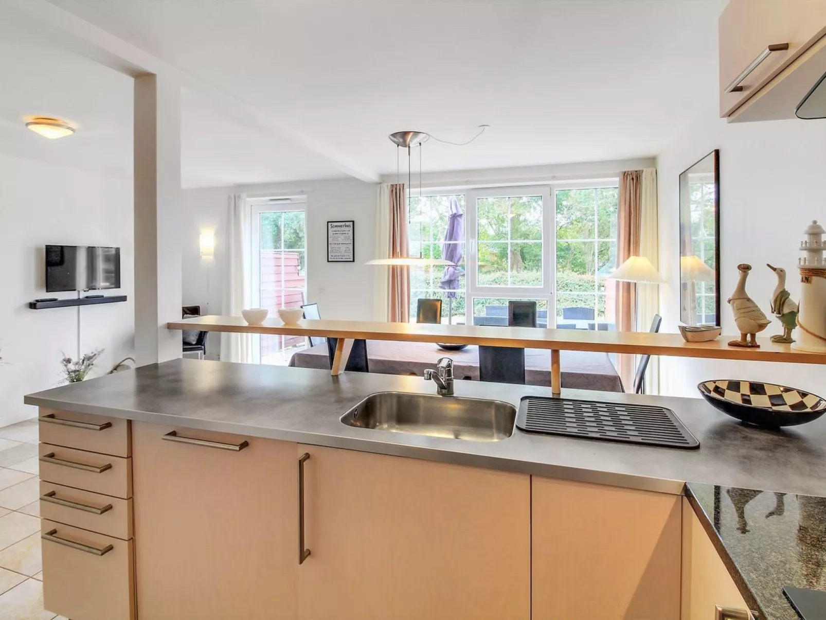 "Eda" - 3.5km from the sea-Drinnen