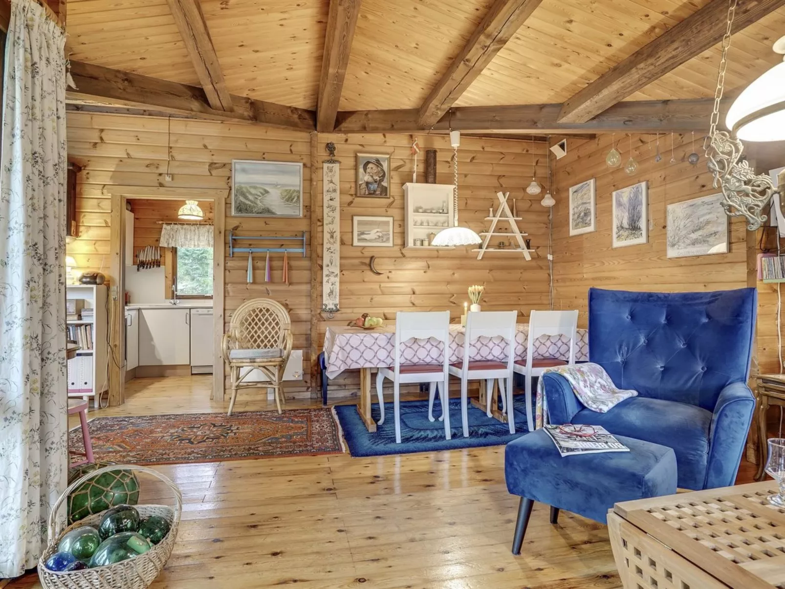 "Artur" - 1.5km from the sea-Inside