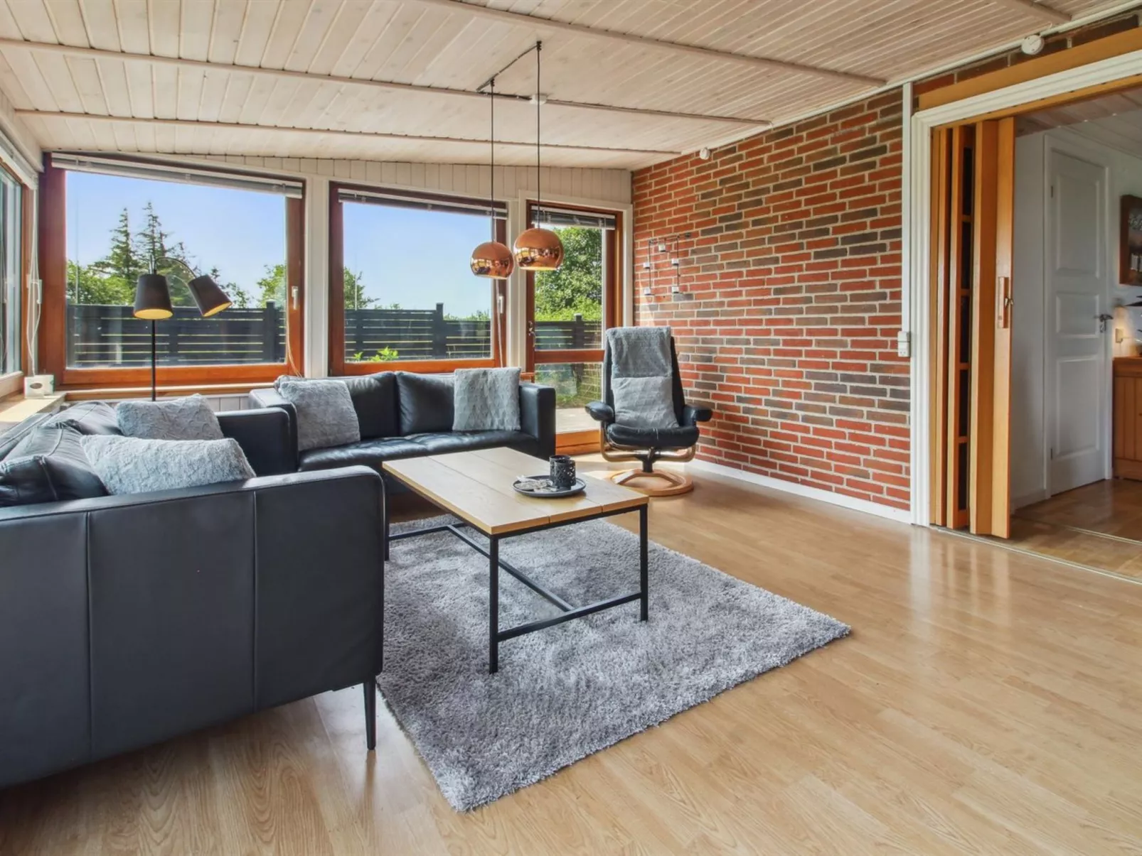 "Øvli" - 3.8km from the sea-Drinnen