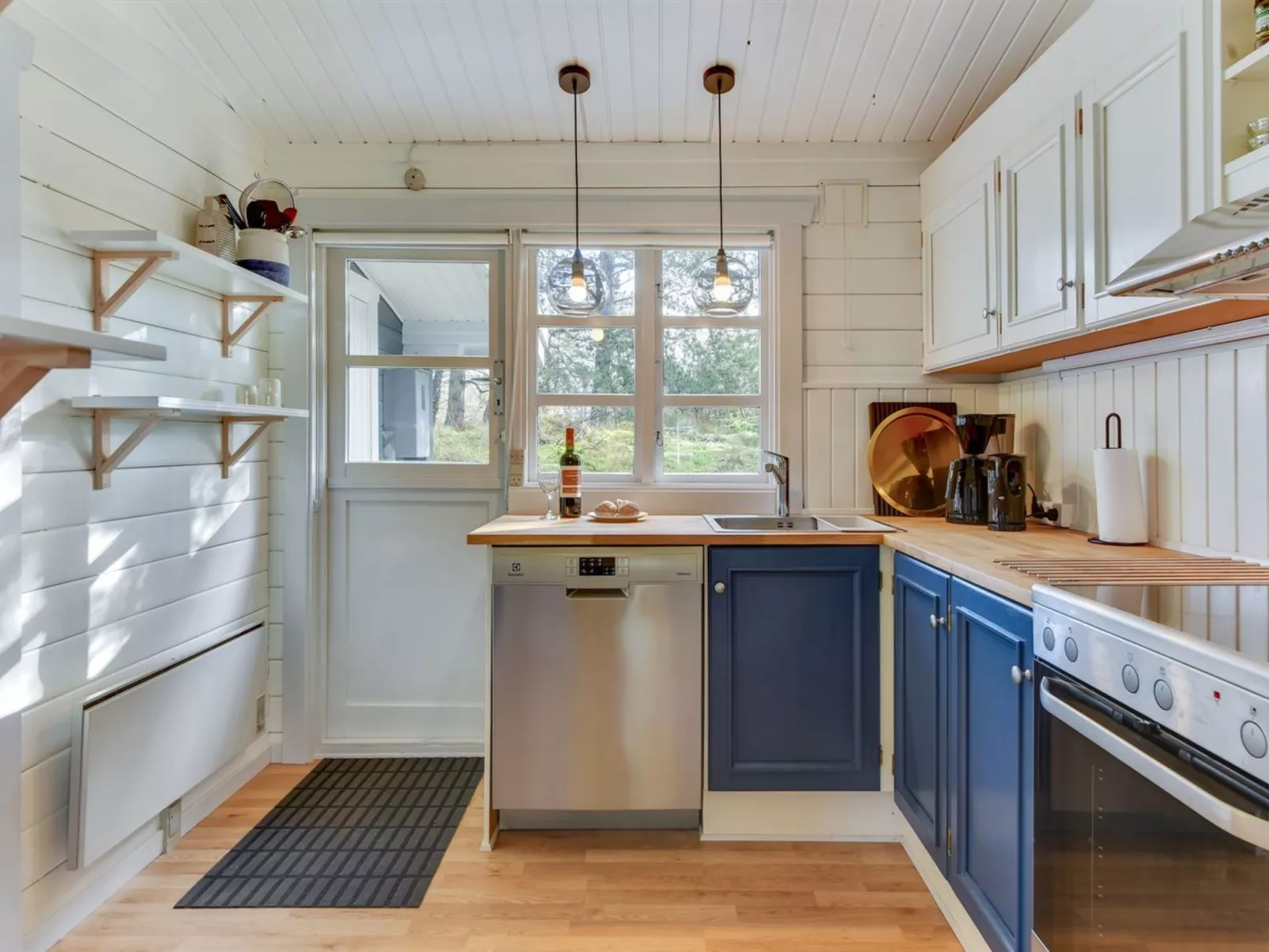 "Semund" - 2km from the sea-Inside