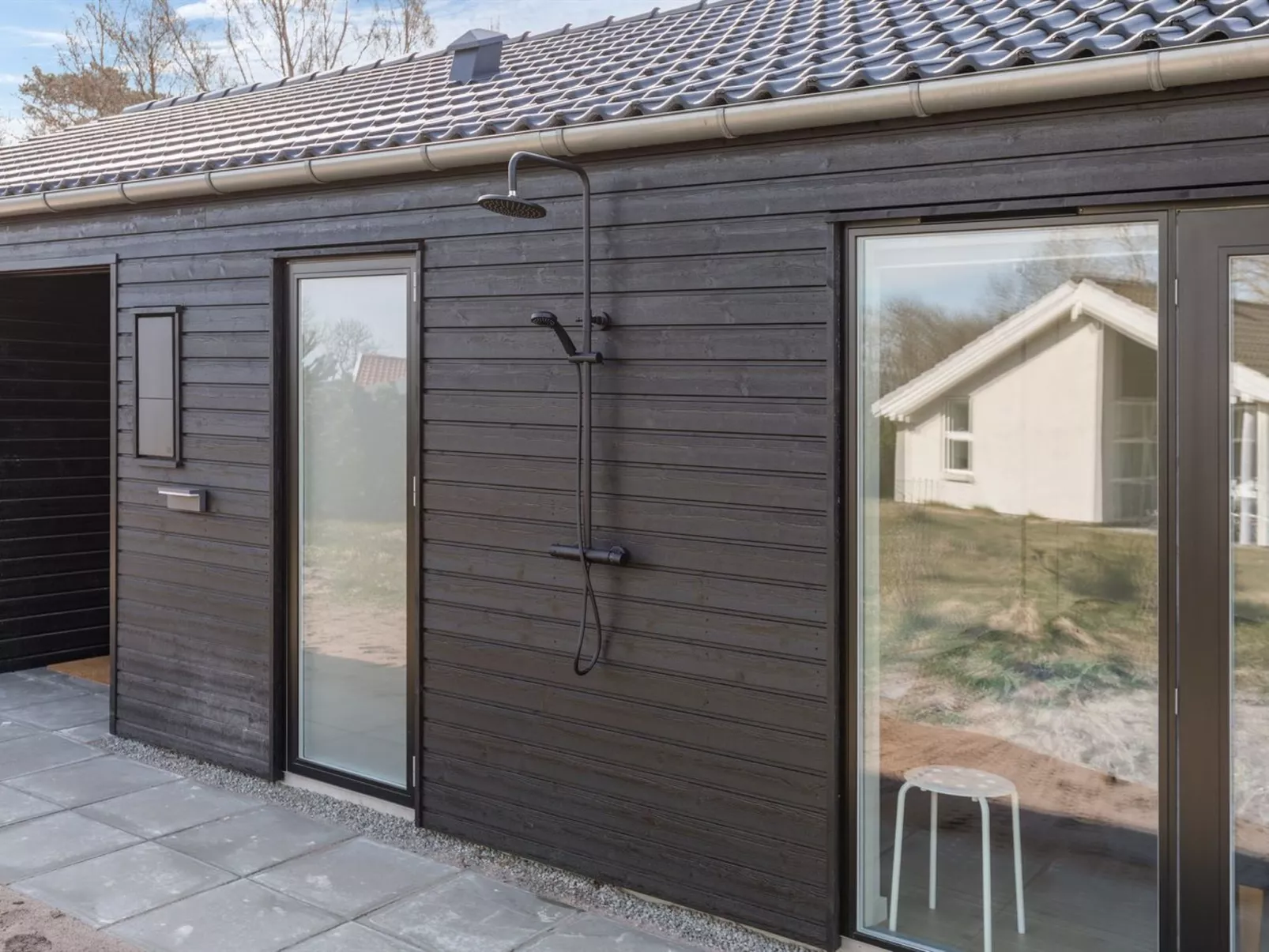 "Oke" - 350m from the sea-Draußen