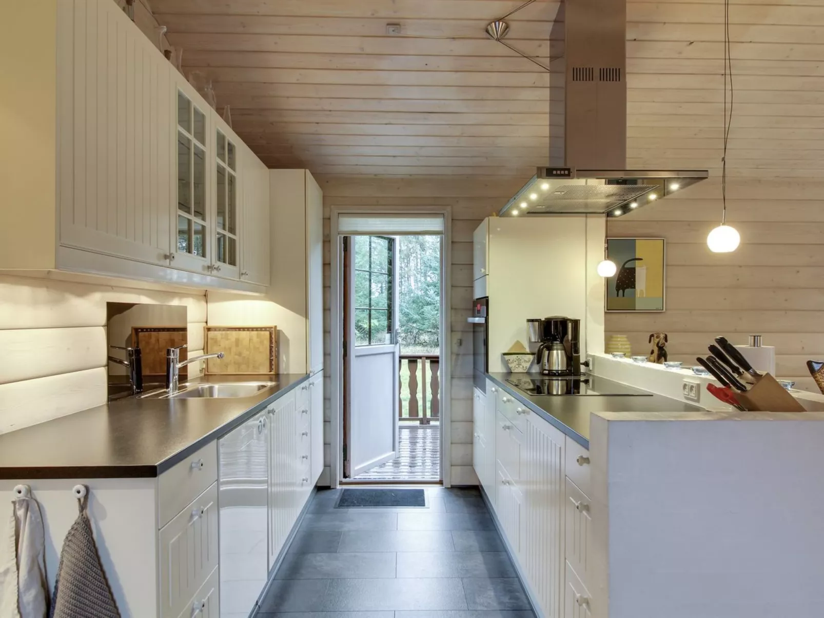 "Jo" - 1.2km from the sea-Dedans