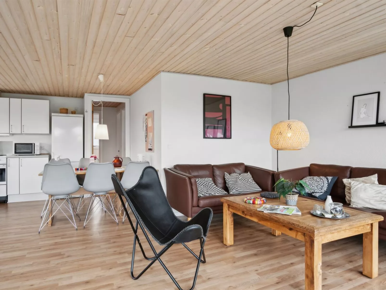 "Blesse" - 250m from the sea-Drinnen