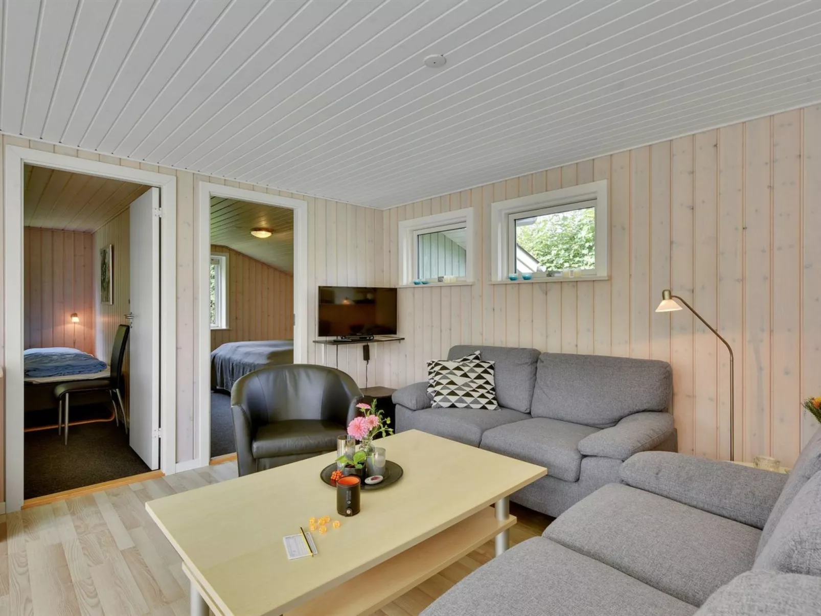 "Anabella" - 400m to the fjord-Dedans