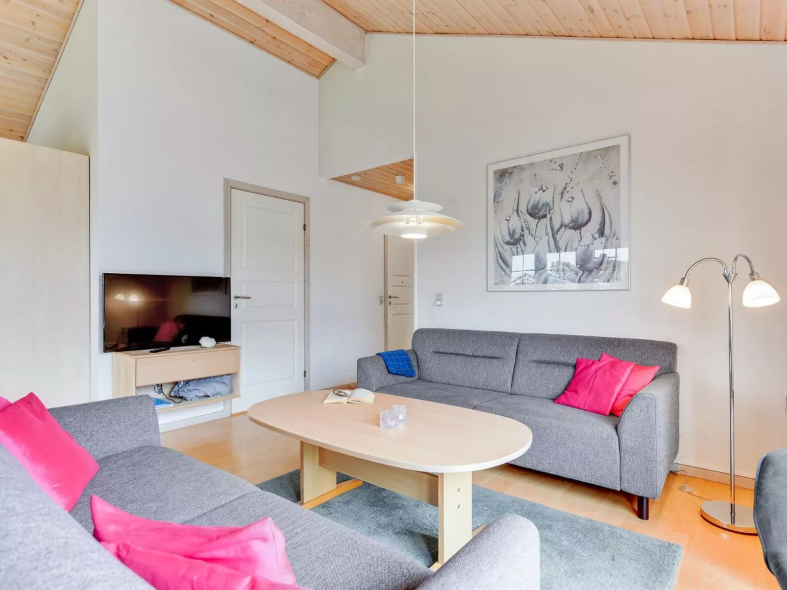 "Karina" - 150m to the fjord-Drinnen