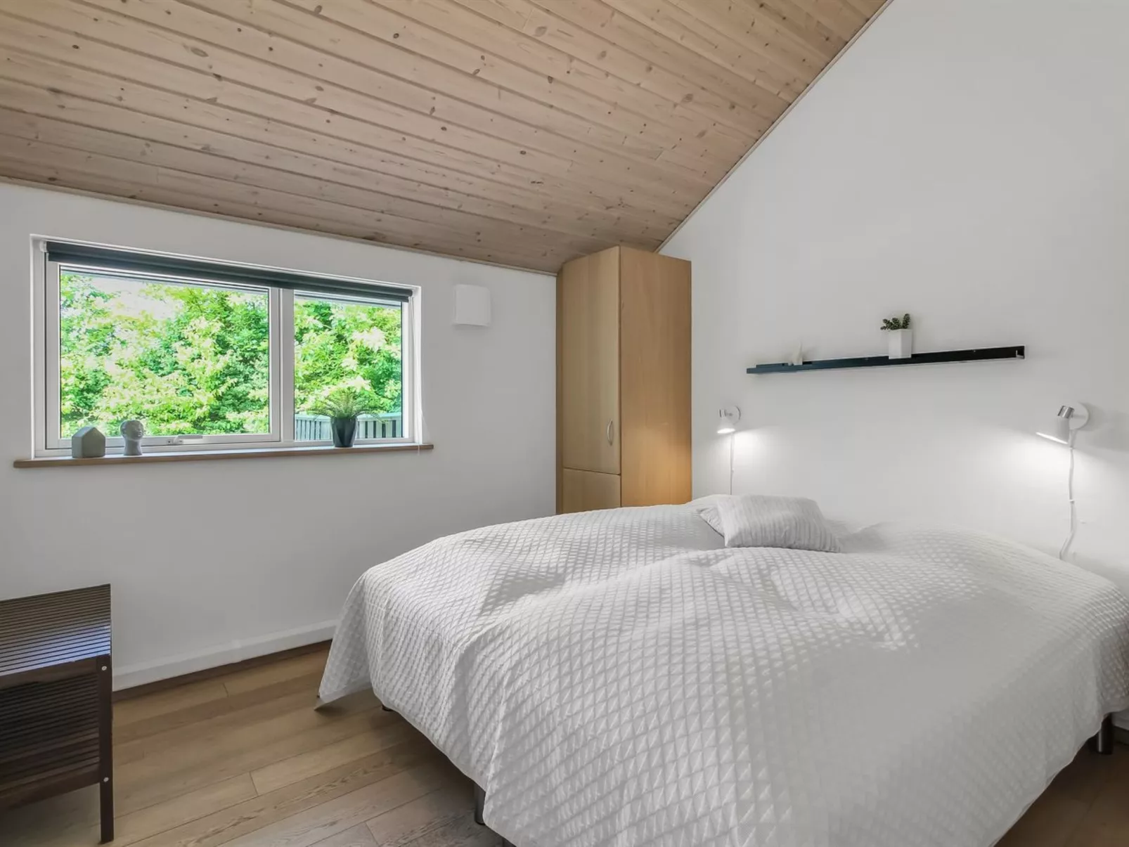 "Steen" - 800m from the sea-Drinnen