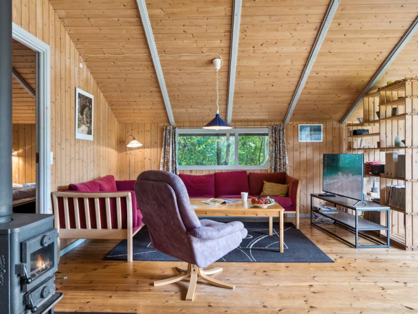 "Kerrin" - 300m from the sea-Inside