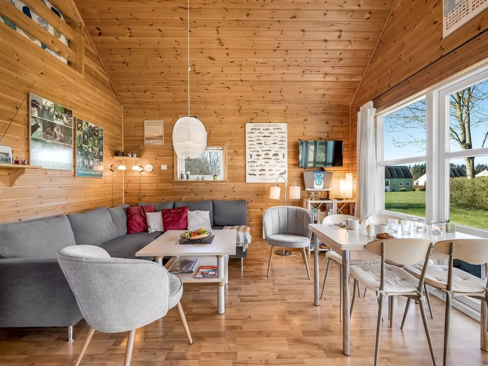 "Terese" - 45km from the sea-Inside