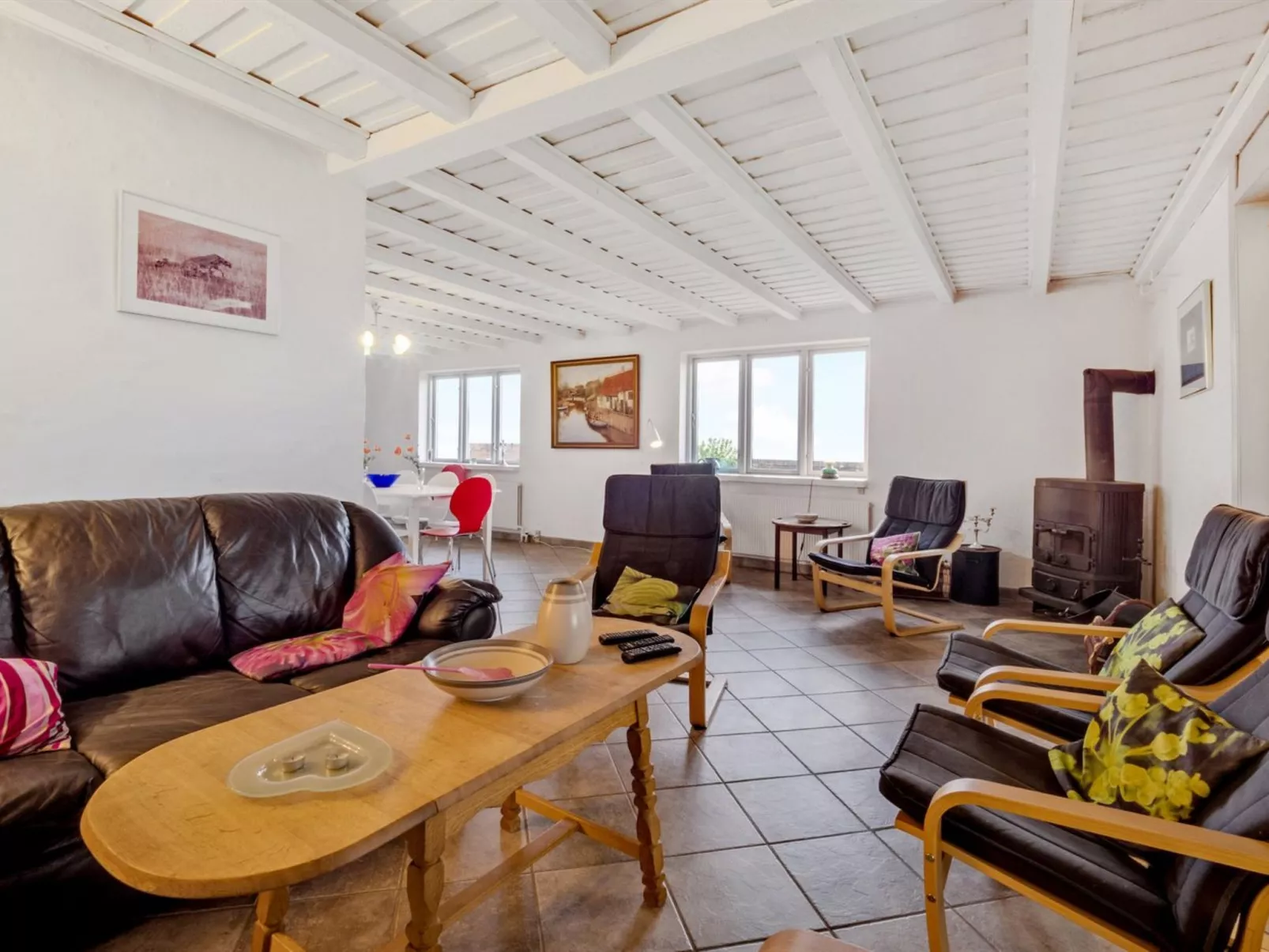 "Emmie" - 50m to the fjord-Dedans