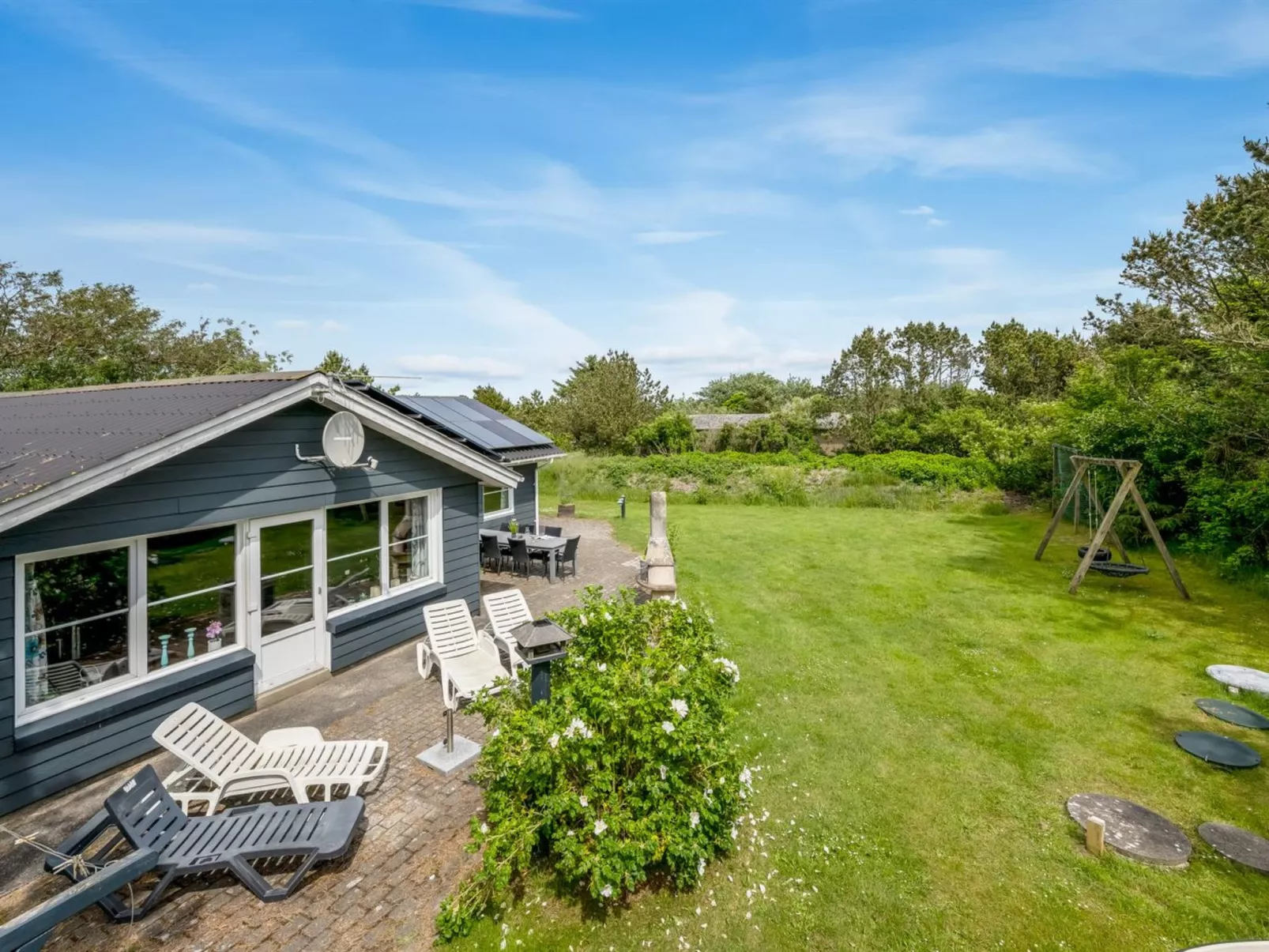 "Ludvig" -  from the sea-Outside