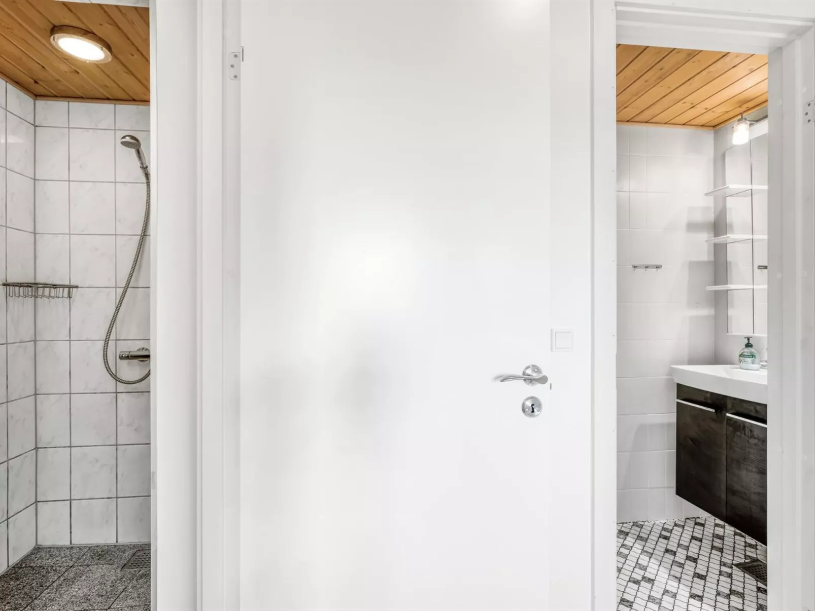 "Irlin" - 800m from the sea-Dedans