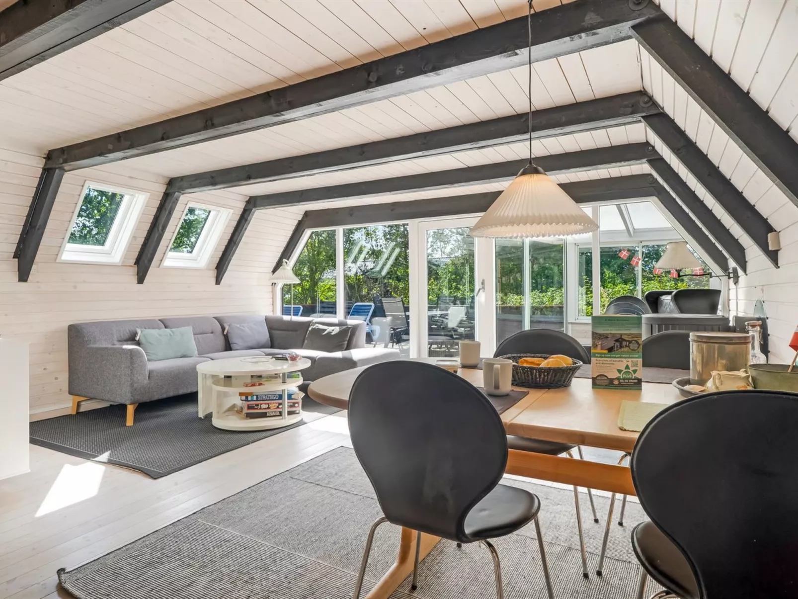 "Vladanka" -  from the sea-Inside