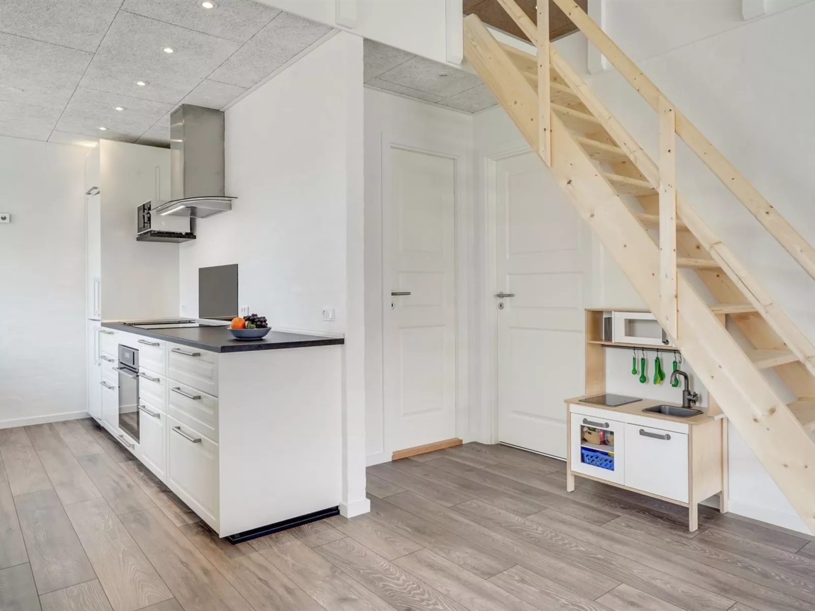 "Teodosij" - 1.1km from the sea-Inside