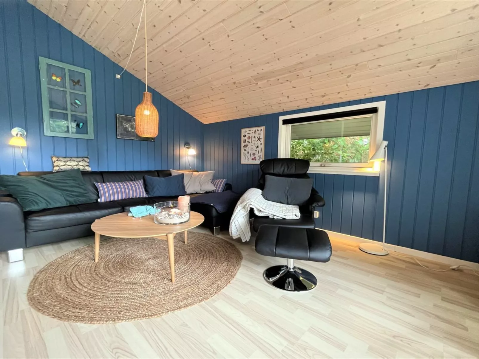 "Estelle" - 575m to the fjord-Inside