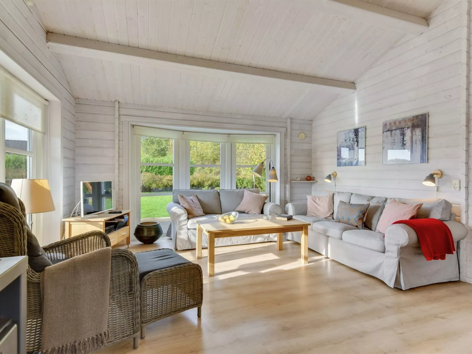 "Ruusu" - 300m from the sea-Inside