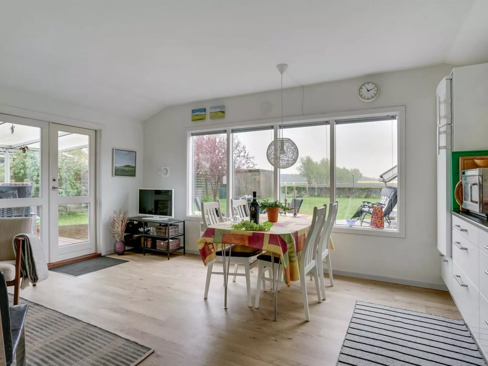 "Ainikki" - 200m from the sea-Inside