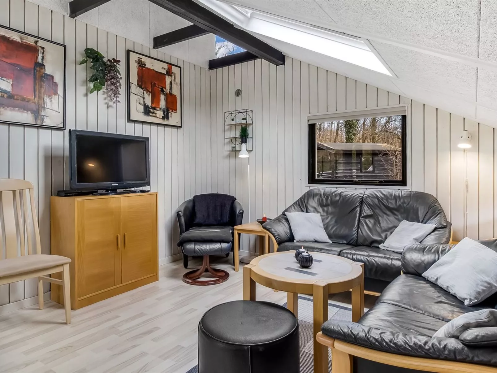 "Hannelise" - 30km from the sea-Drinnen