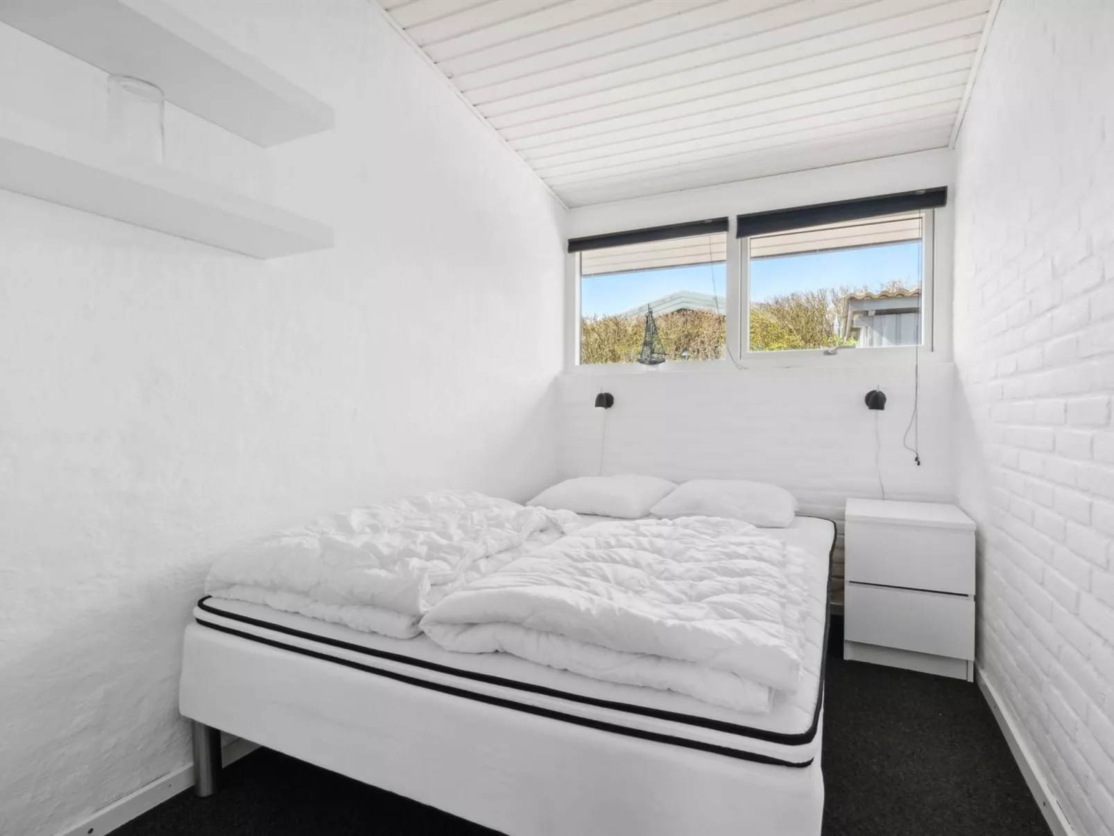 "Peetu" - 200m to the fjord-Inside