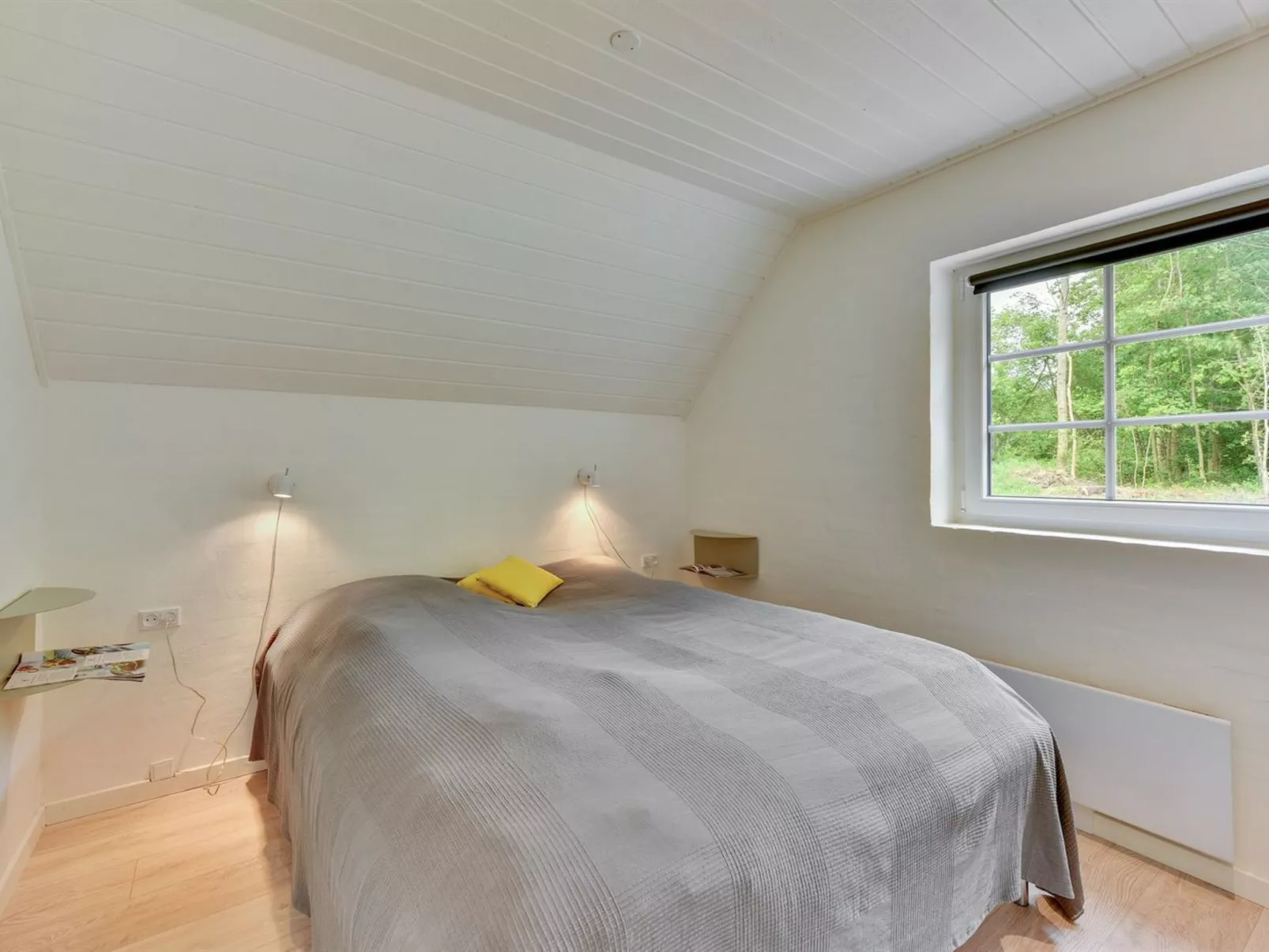 "Erla" - 2.3km from the sea-Inside