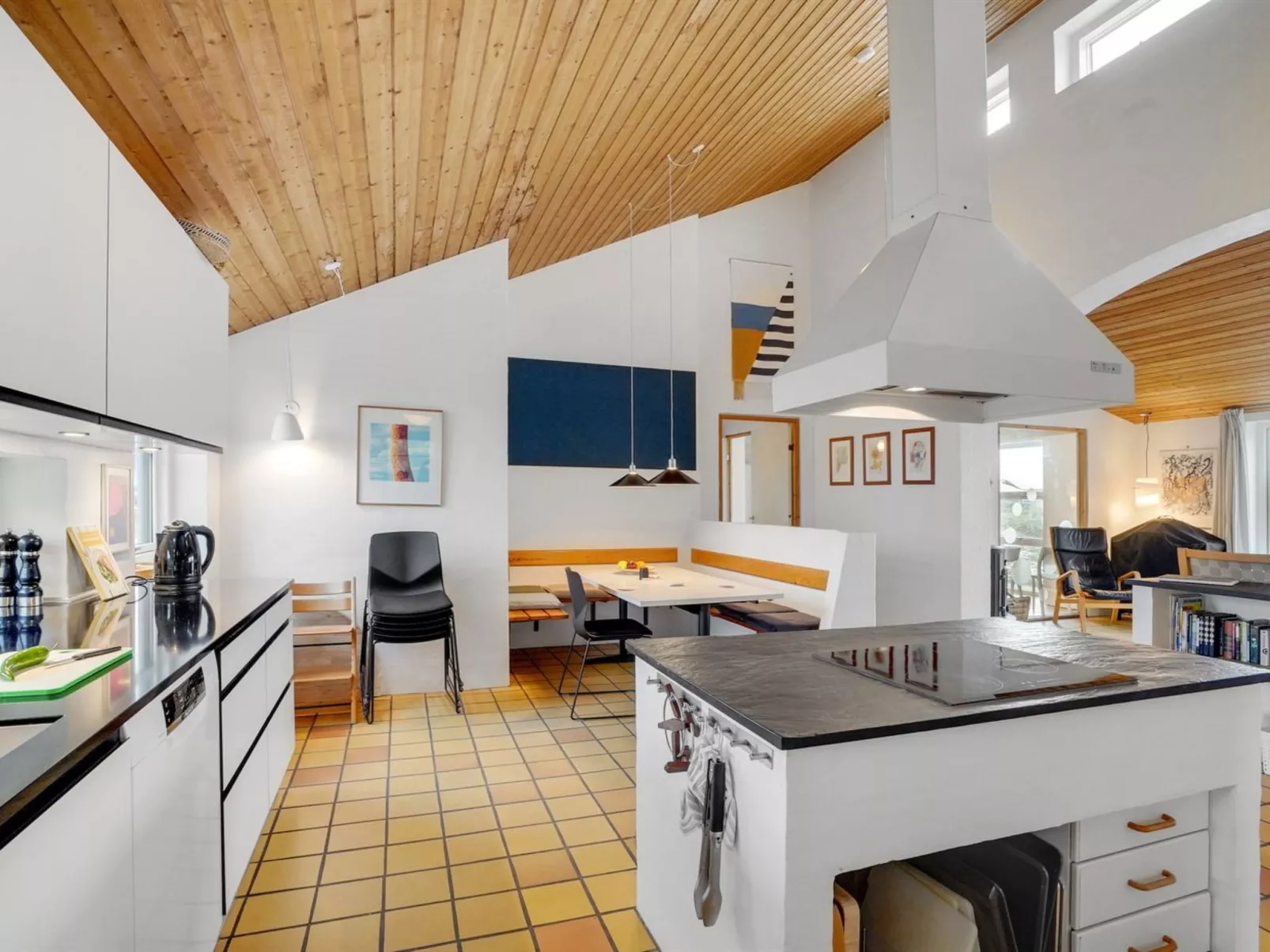 "Teijo" - 400m from the sea-Inside