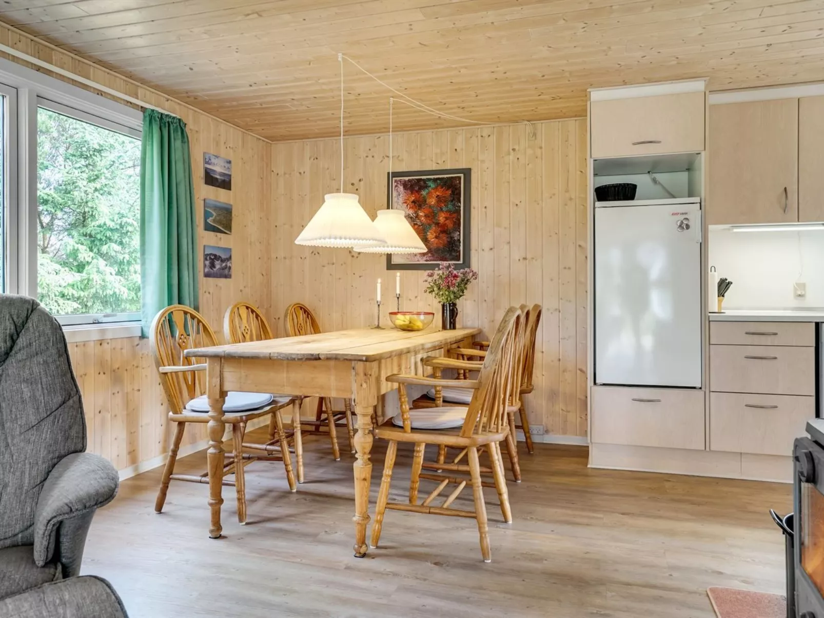 "Hughlek" - 900m from the sea-Drinnen