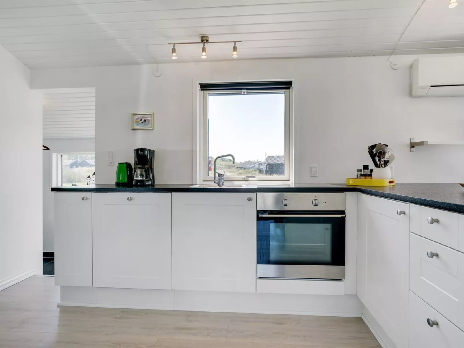 "Aviana" - 175m from the sea-Drinnen