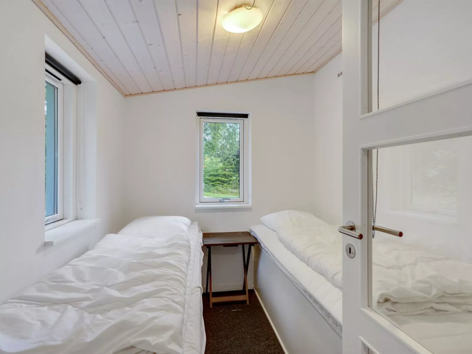 "Self" - 400m to the fjord-Inside