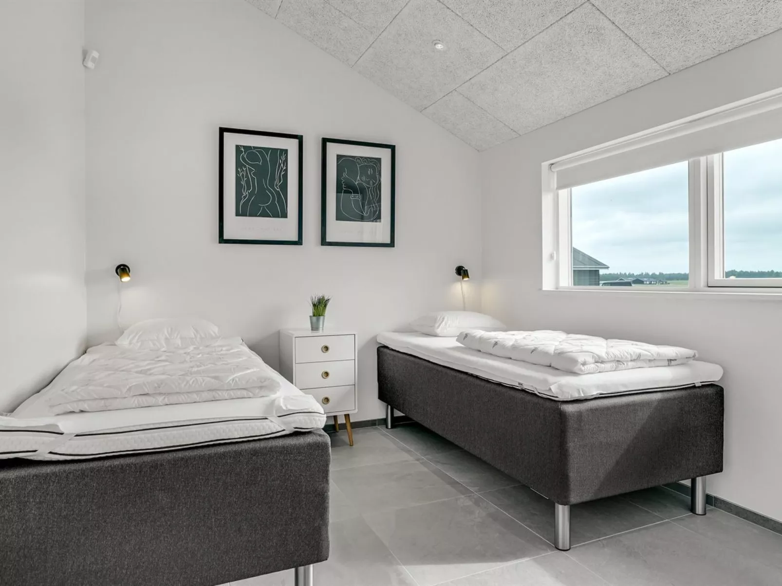 "Fegge" - 1.5km from the sea-Inside