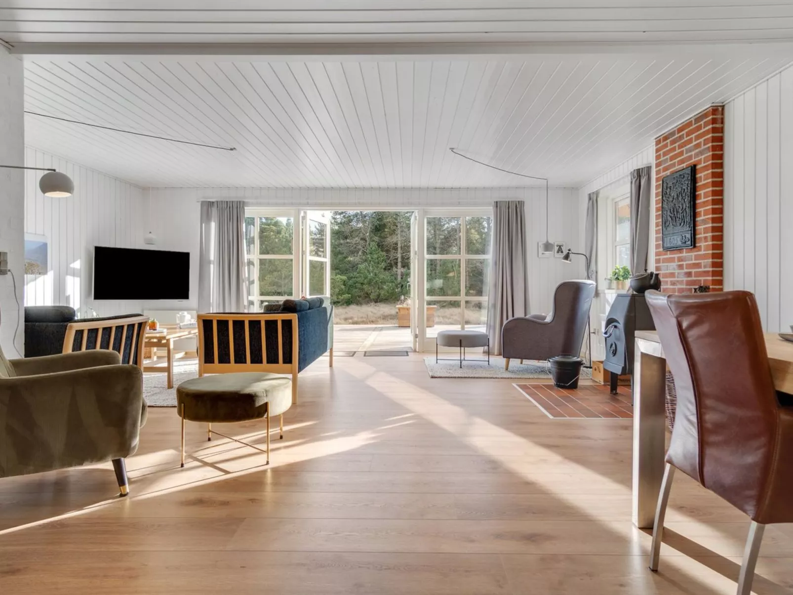 "Harpa" - 2.5km from the sea-Dedans