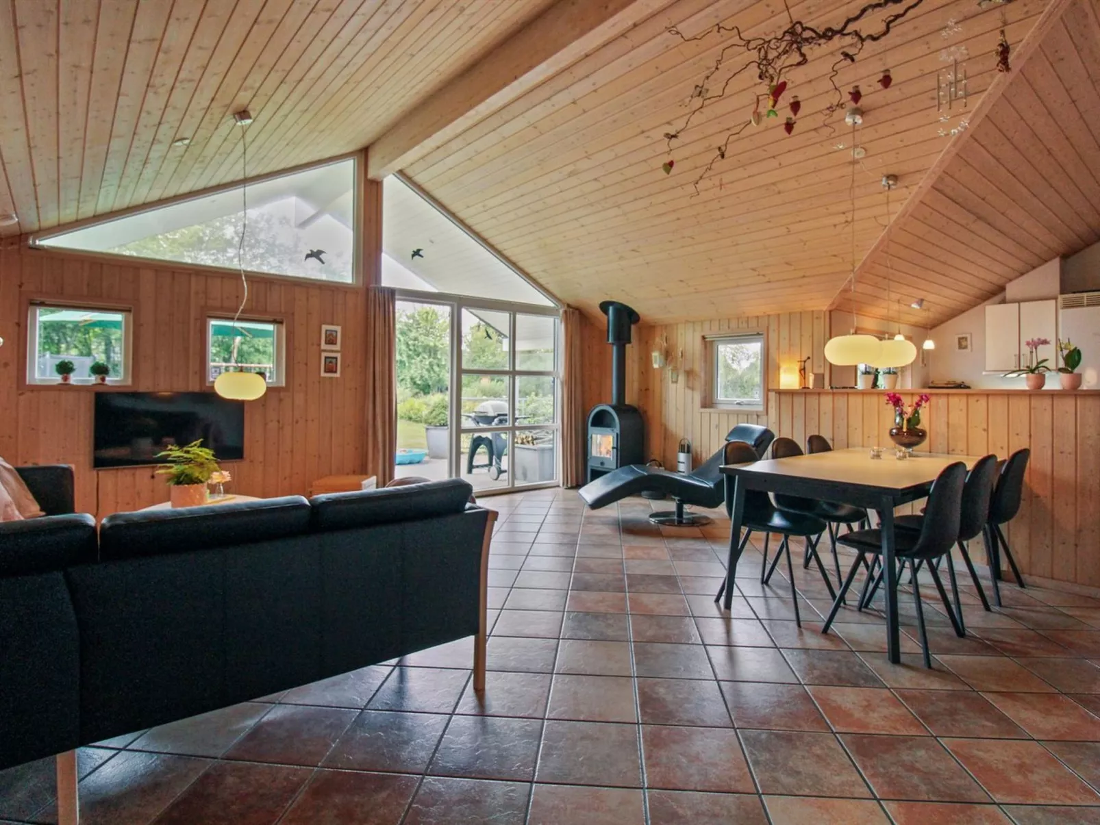 "Ulrikke" - 12km from the sea-Inside