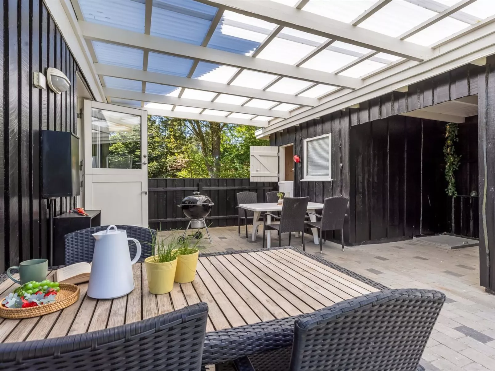 "Rustam" - 600m from the sea-Outside