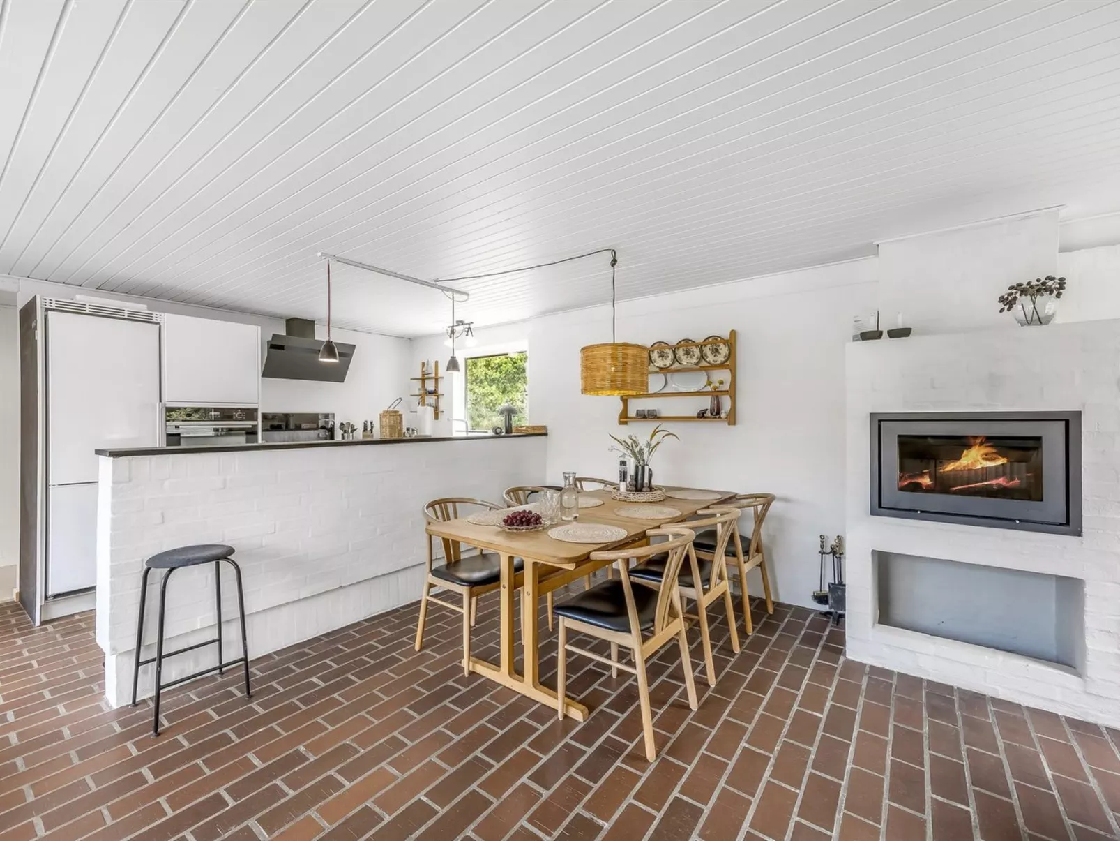 "Barba" - 2km from the sea-Drinnen