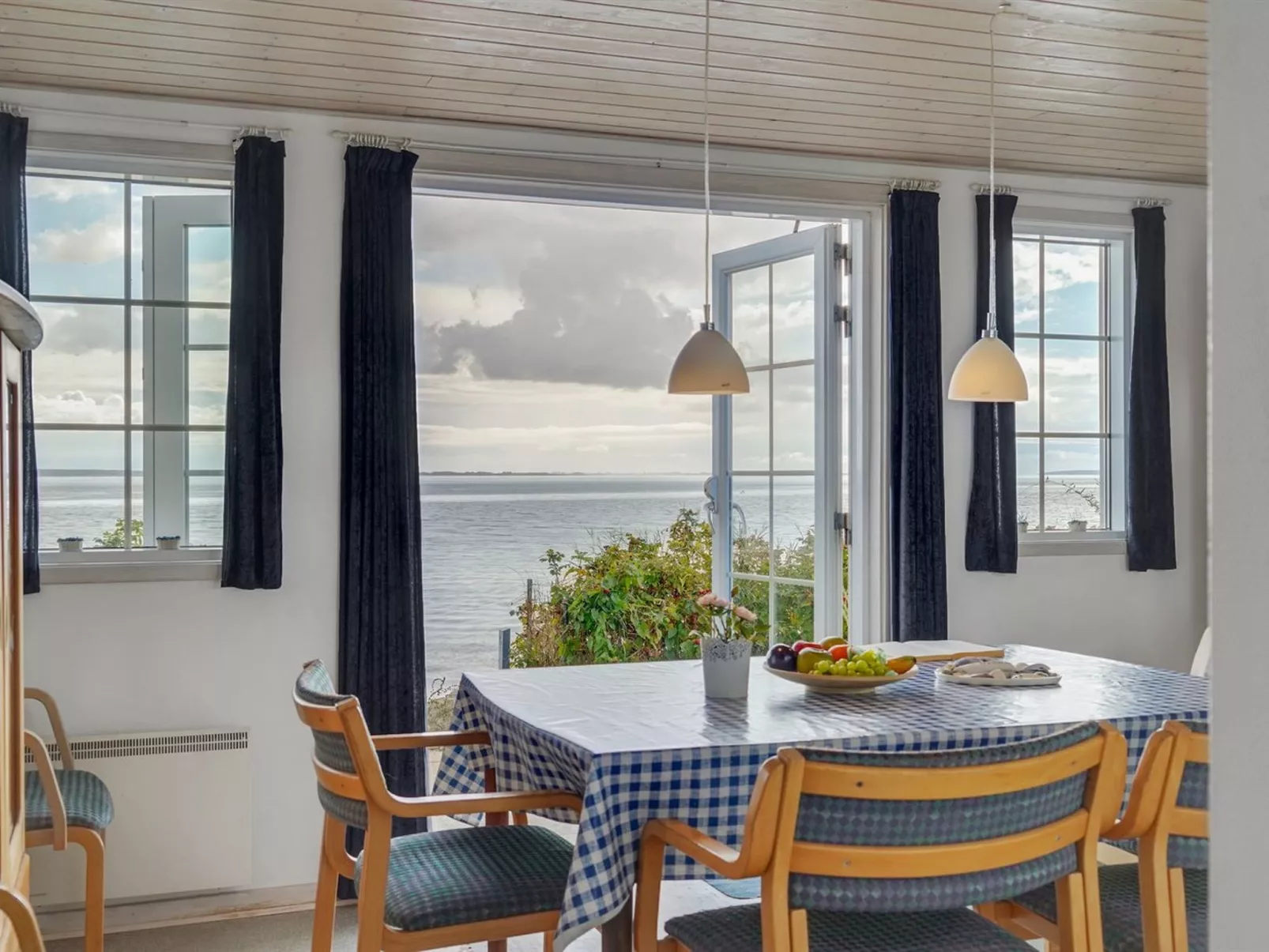 "Tana" - 5m from the sea-Dedans