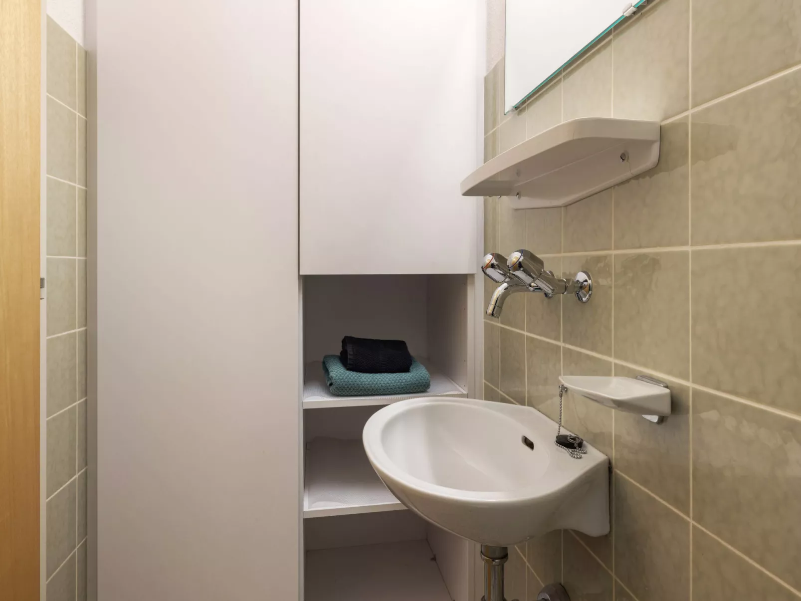 Belmont Est 80-Drinnen