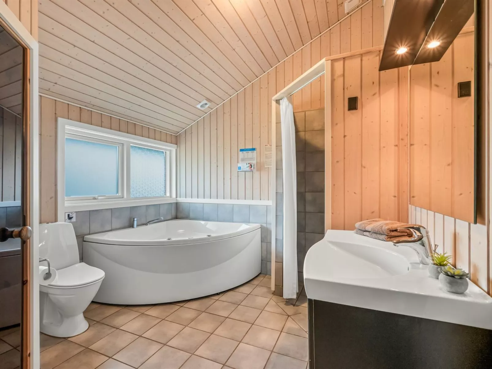 "Dagny" - 300m from the sea-Inside