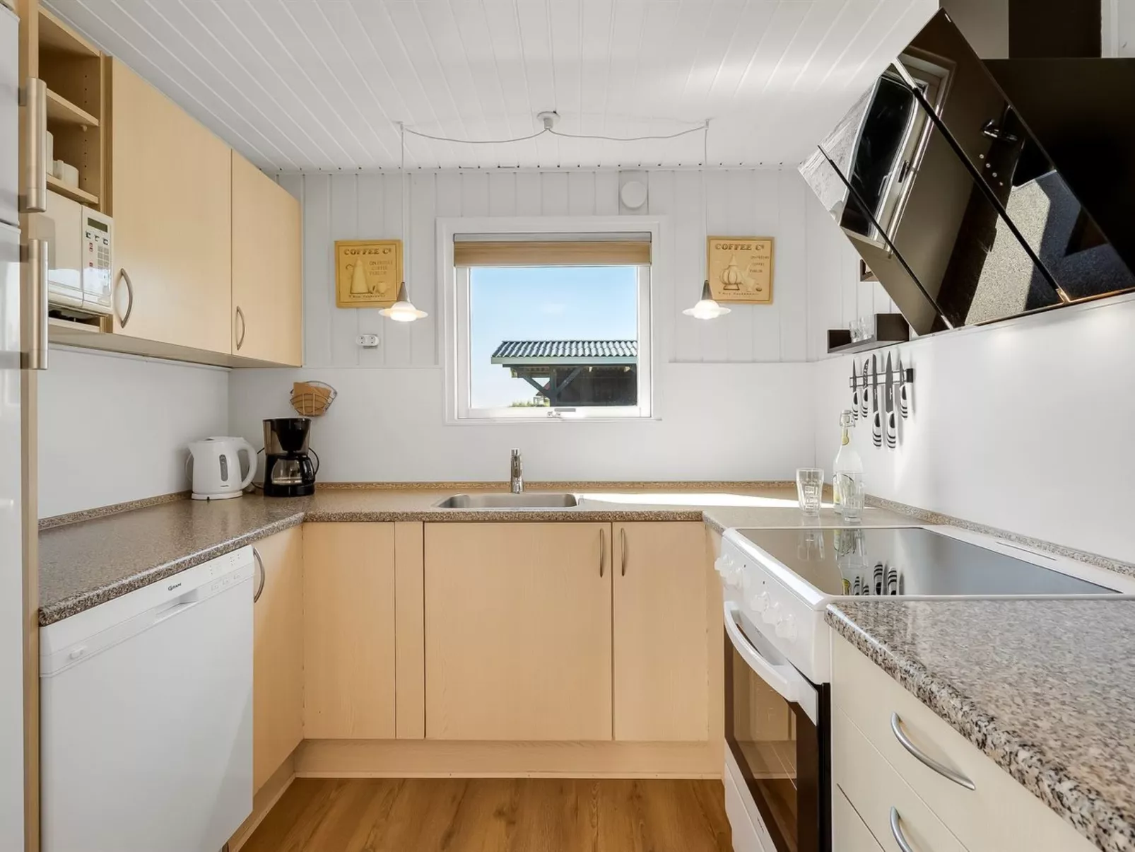 "Lill" - 50m from the sea-Inside