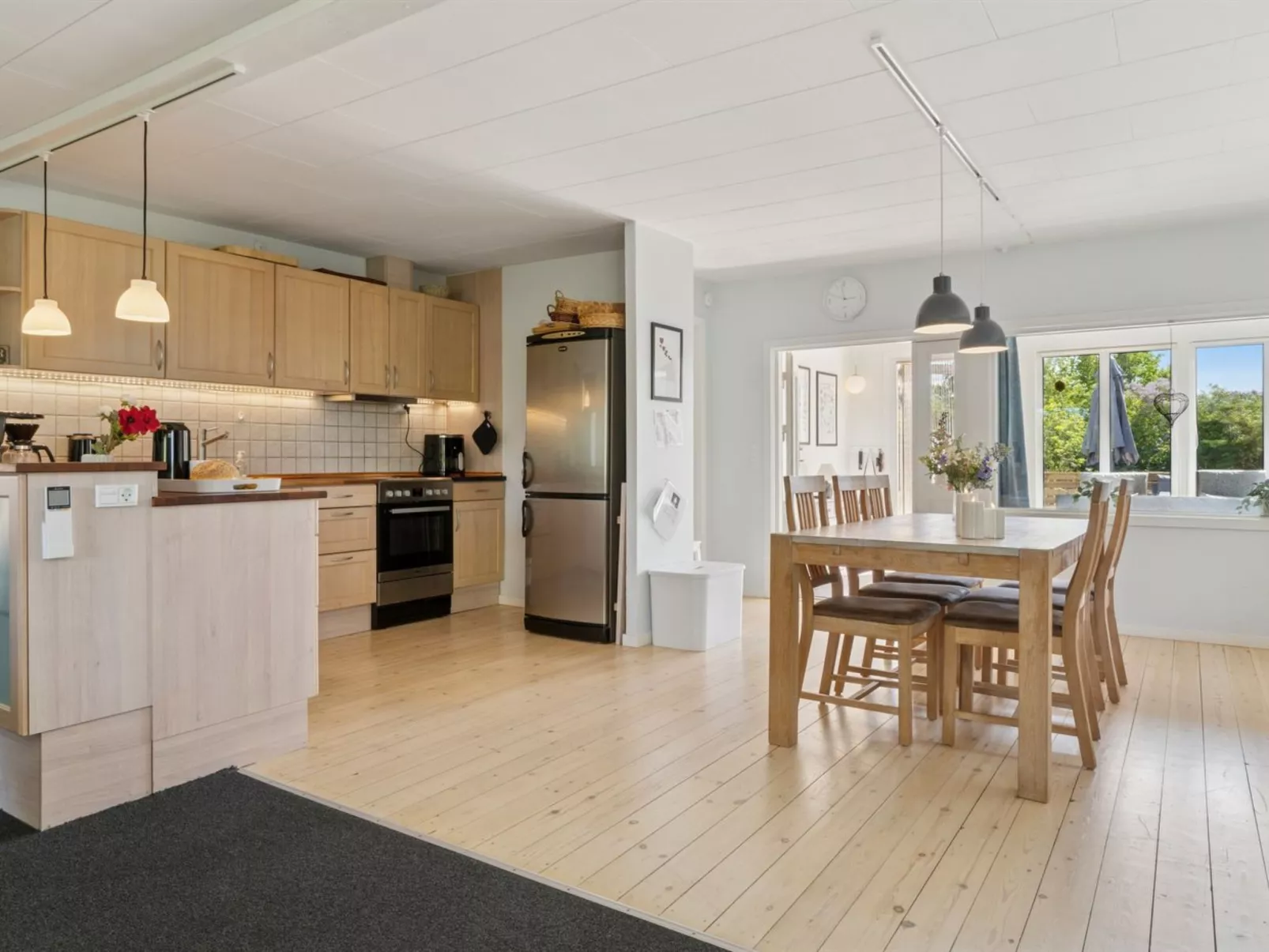 "Ømund" - 600m to the fjord-Inside