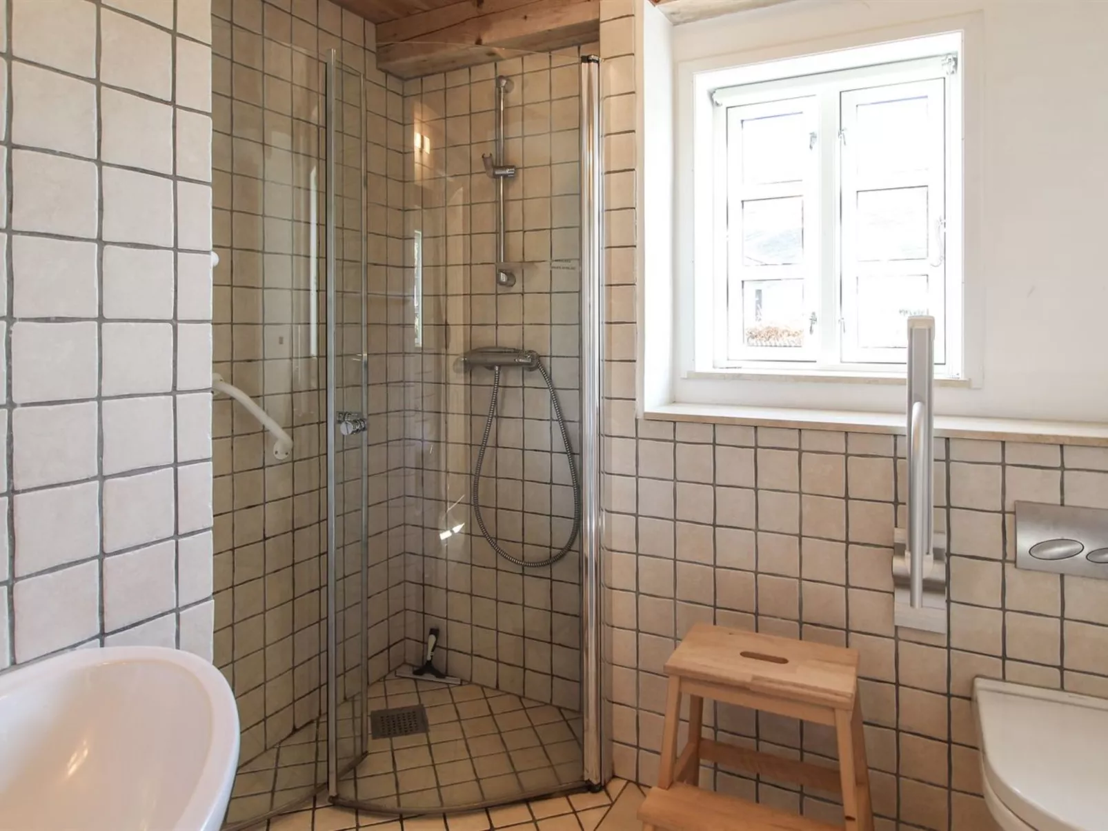 "Eva" - 1.5km to the fjord-Dedans