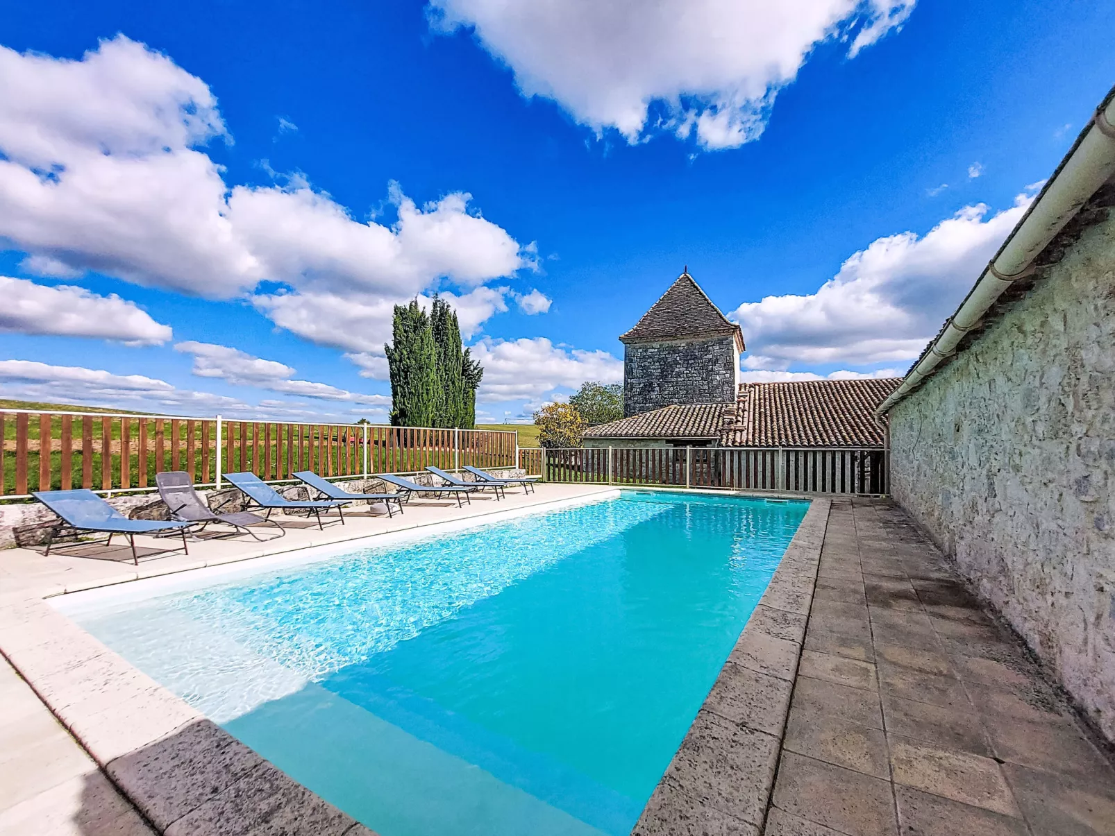 Le Pigeonnier Jacques-Dehors